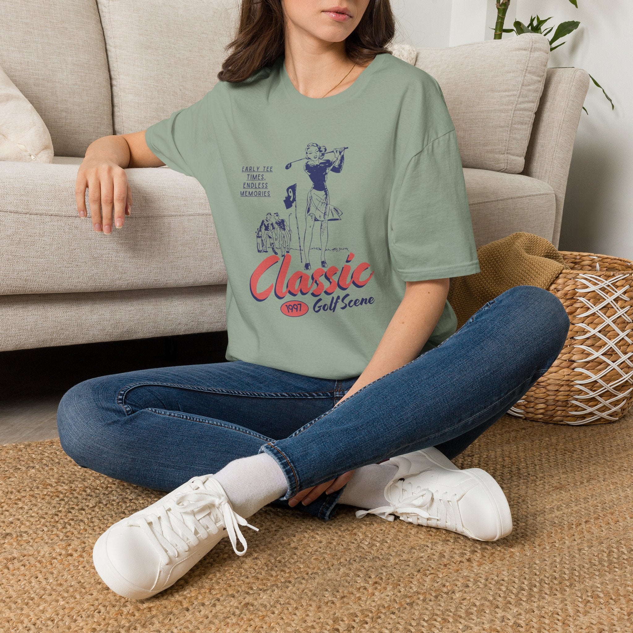 Classic Golf Scene - T-Shirt