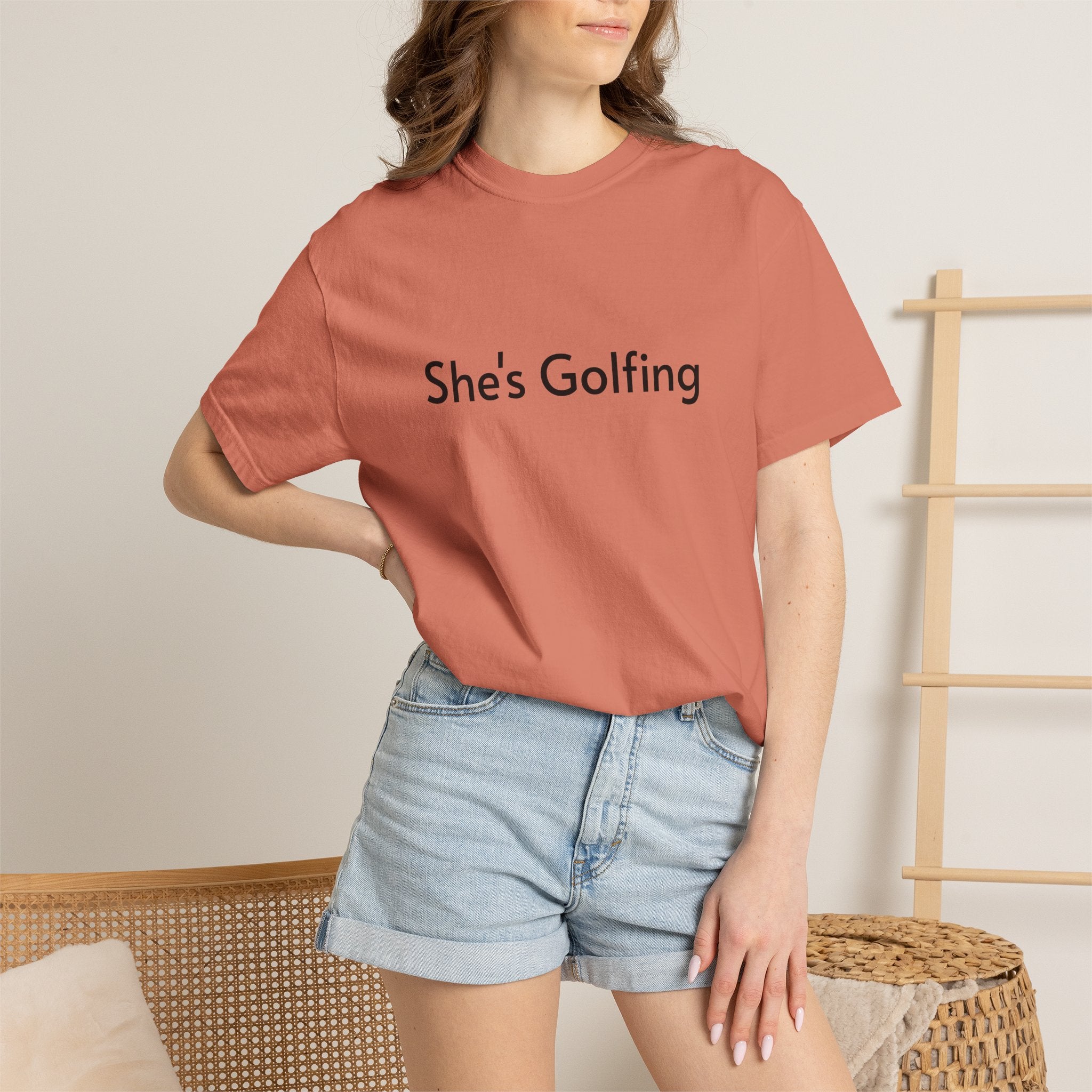 She's Golfing - T-shirt
