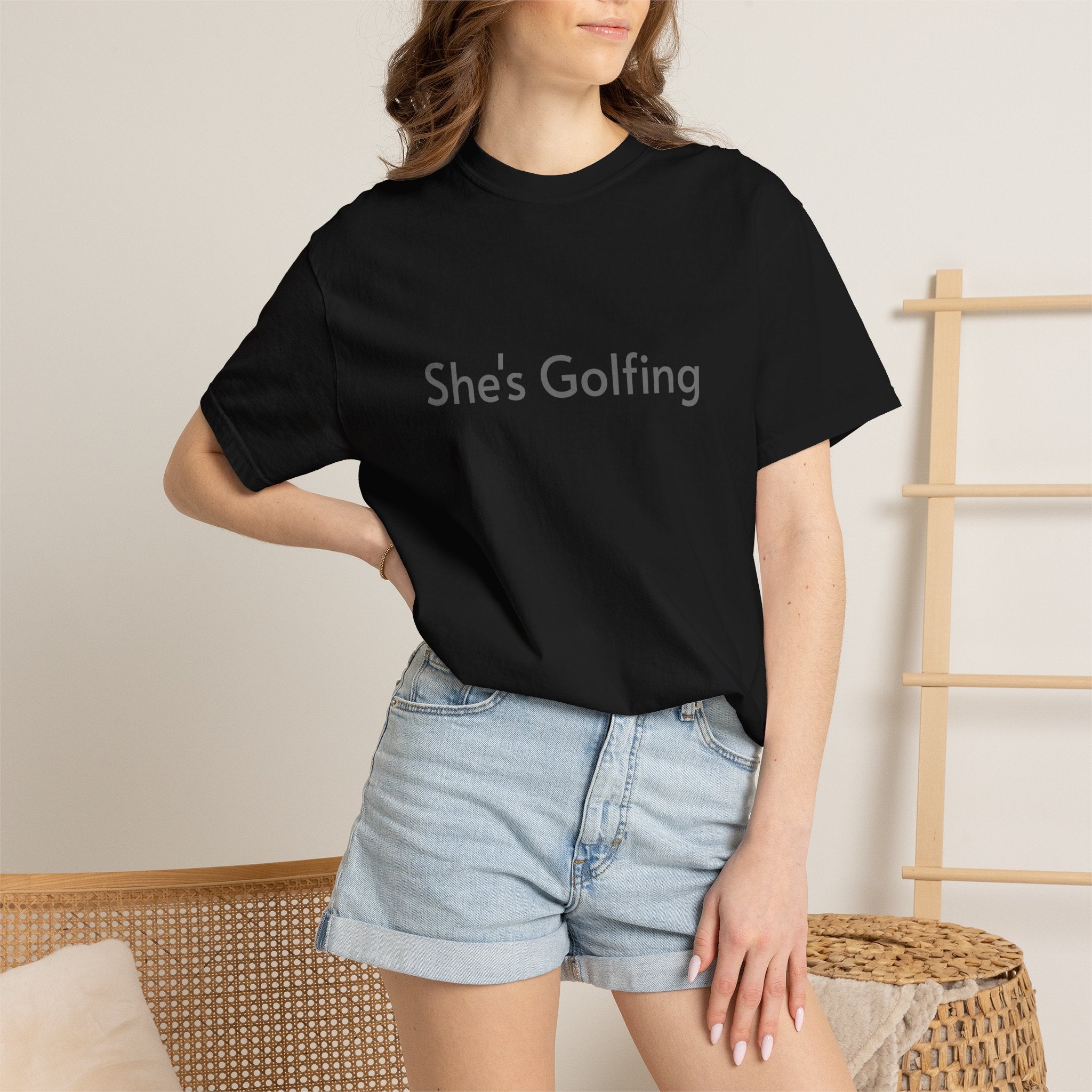 She's Golfing - T-shirt