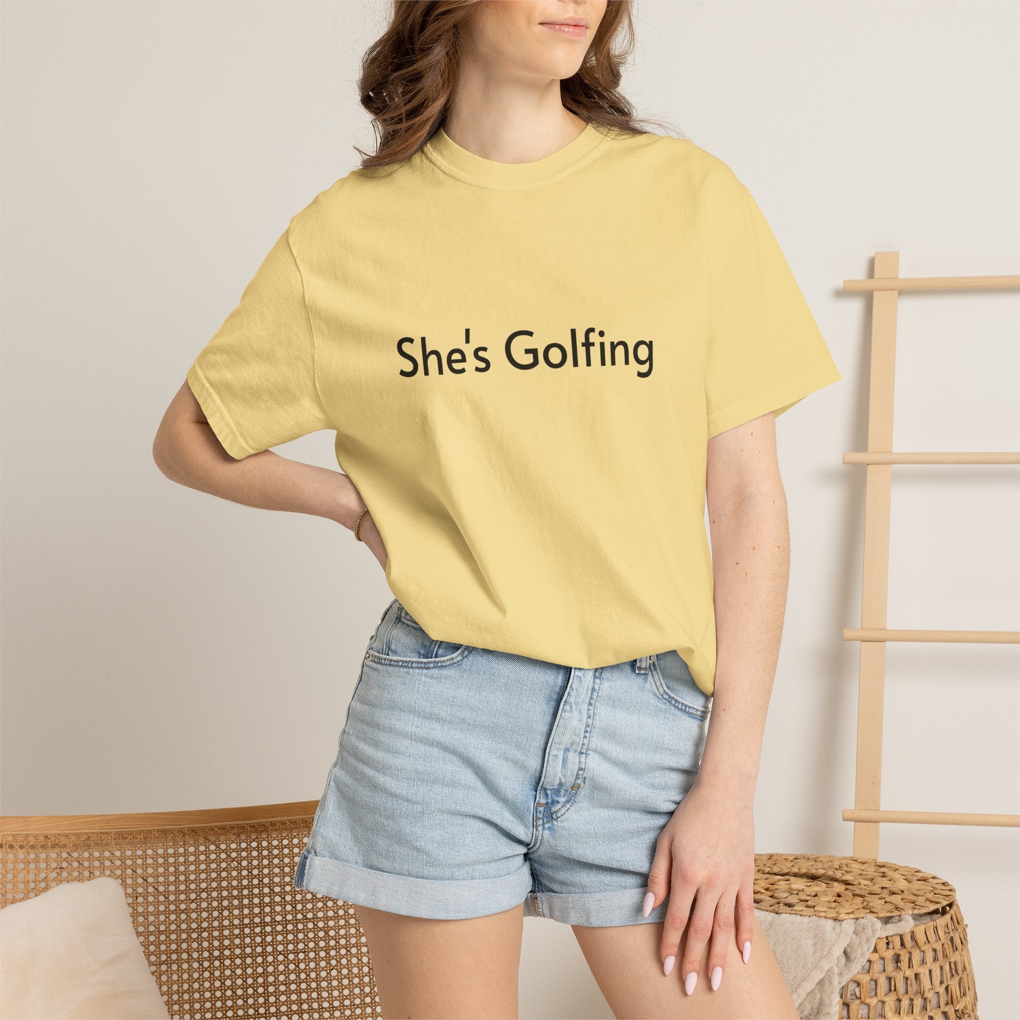 She's Golfing - T-shirt