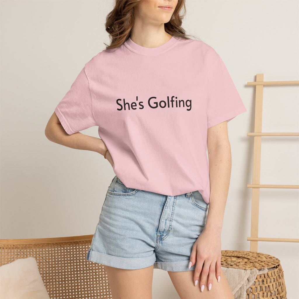 She's Golfing - T-shirt